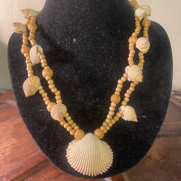 Miriam Haskell Jewelry - RARE: Vtg MIRIAM HASKELL Wood & Authentic Sea Shell Necklace (patent pending)